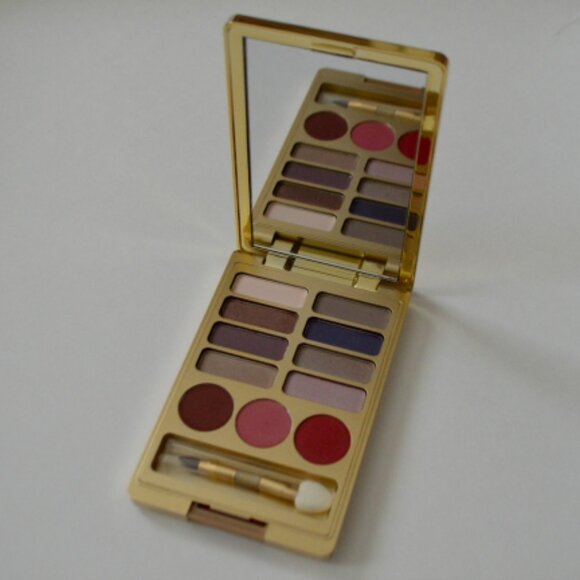 🌸Estee Lauder  Lisa Perry🌸 8 eyeshadow and 3  lipstick palette,🌸 - Picture 5 of 5
